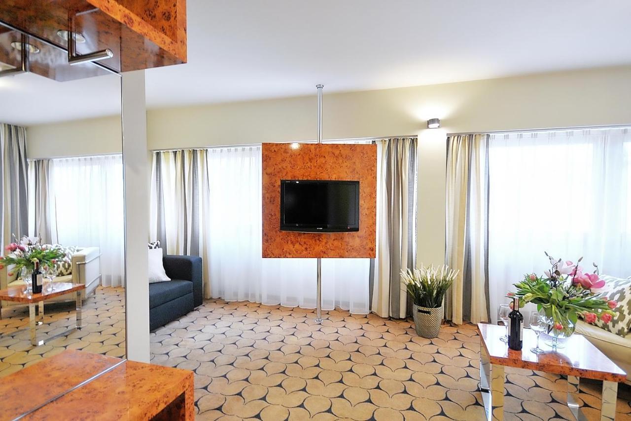 Apartment 209 W Royal Tulip Przy Plazy Dobruk *